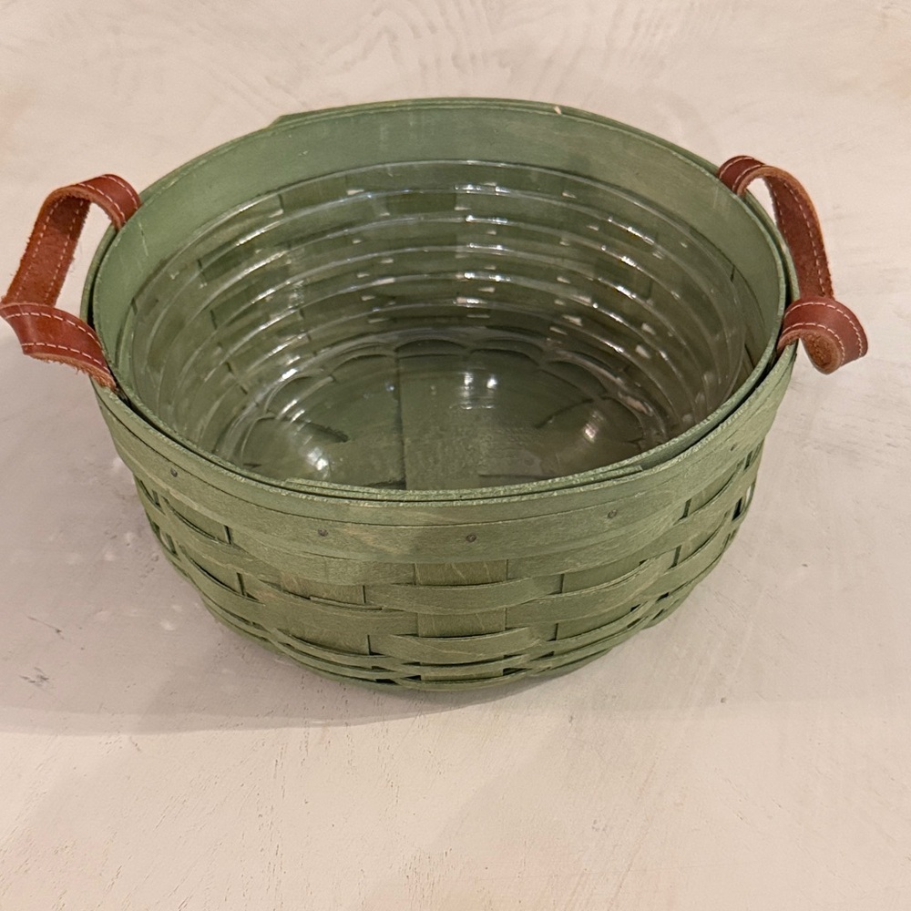 2014 Longaberger Green Woven Basket w/ Leather Handles and Plastic Liner signed